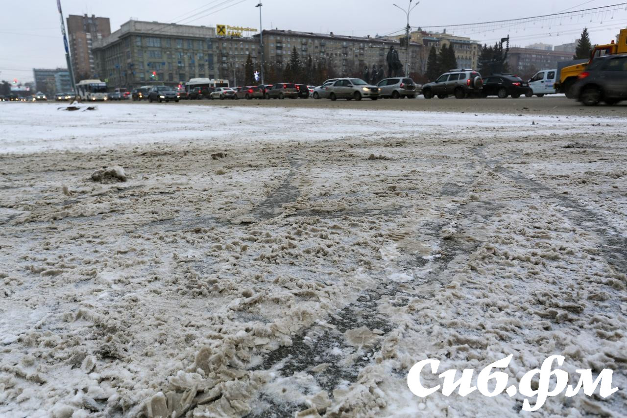 Фото Новосибирск в первый день весны засыпало снегом: 15 фото с городских улиц 5